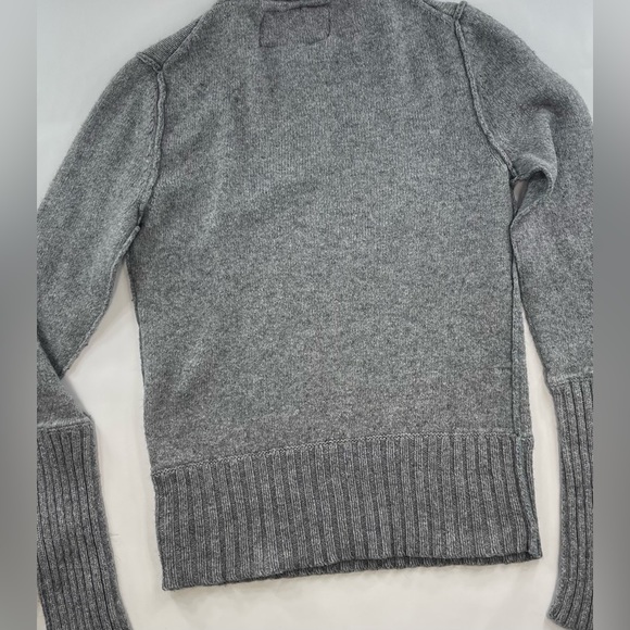 AMERICAN EAGLE OUTFITTERS GRAY SWEATER SIZE MEDIUM - Picture 6 of 8